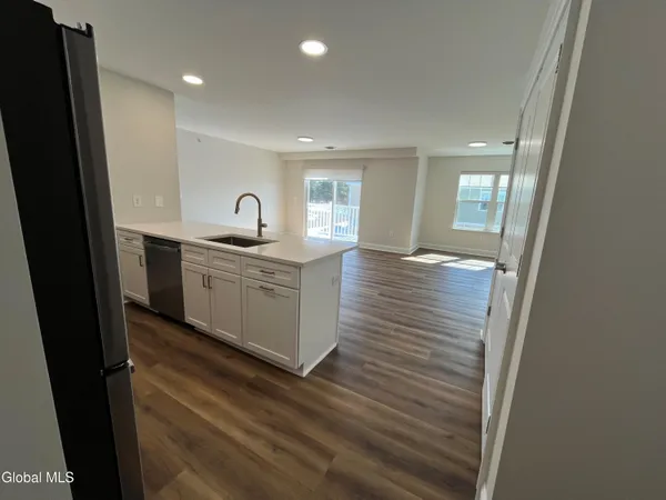 $2,457 | 60 Weibel Avenue, Unit 3PL206, Saratoga Springs, NY 12866