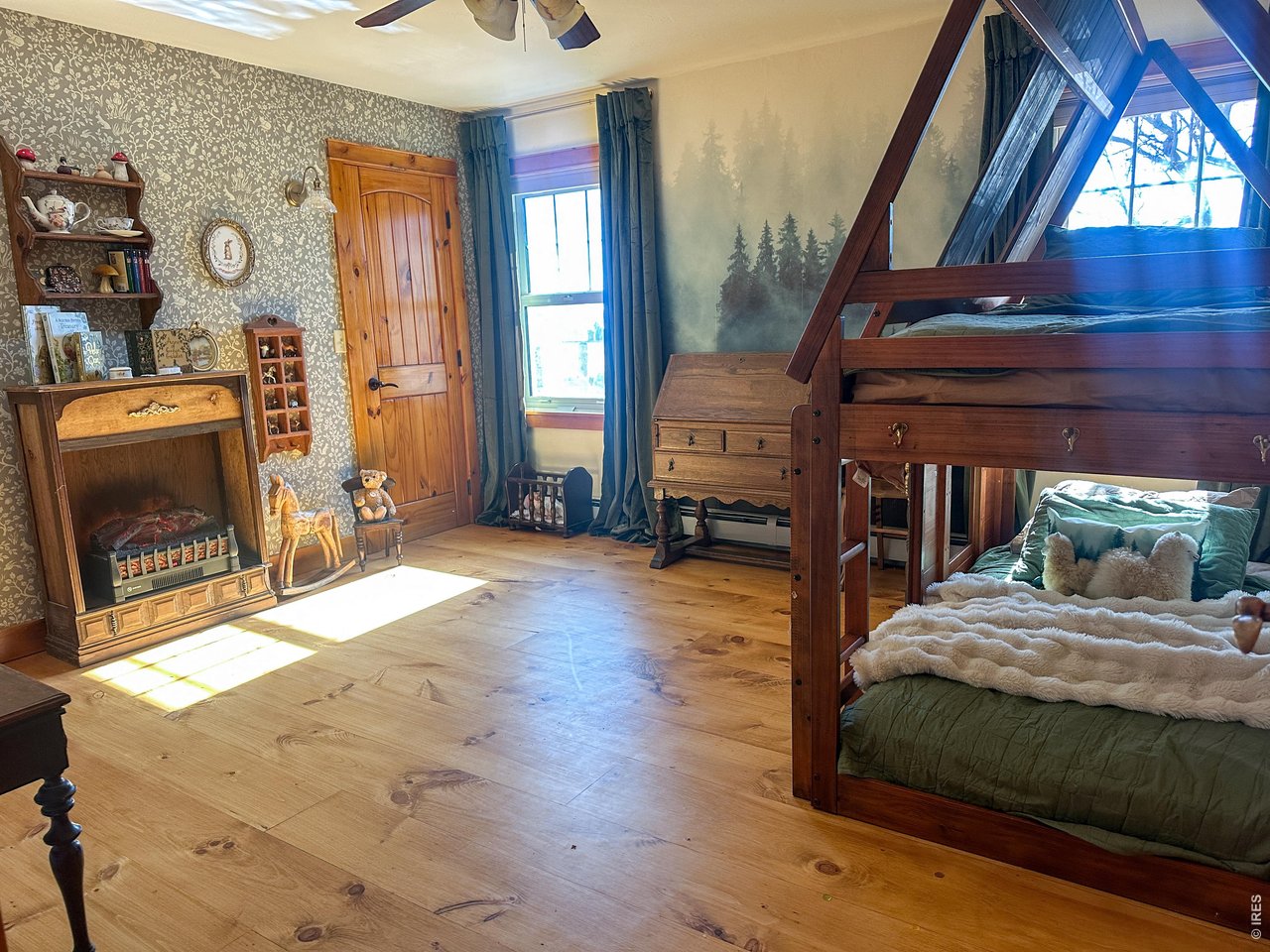69 Juniper Ridge Road Laporte, CO 80535 - Photo 25 of 45 2nd Bedroom