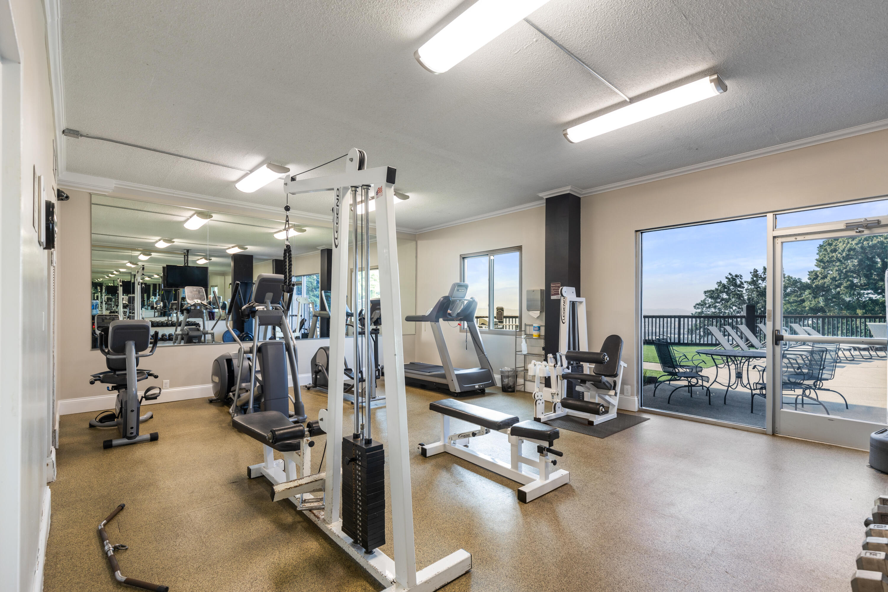 1131 Stringers Ridge Road, Unit 11G Chattanooga, TN 37405 - Photo 33 of 40 Workout Room