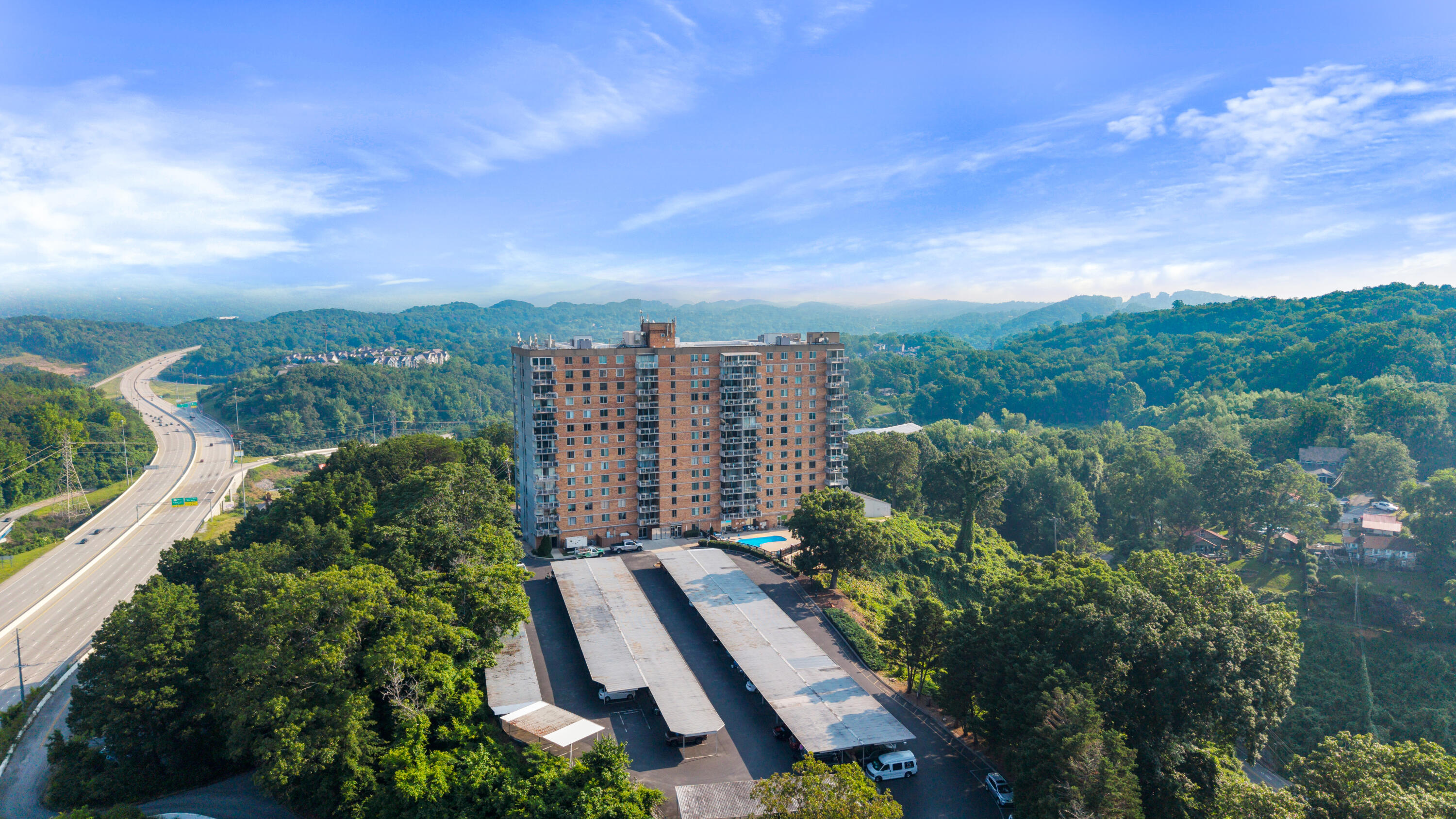 1131 Stringers Ridge Road, Unit 11G Chattanooga, TN 37405 - Photo 36 of 40 A special Haven