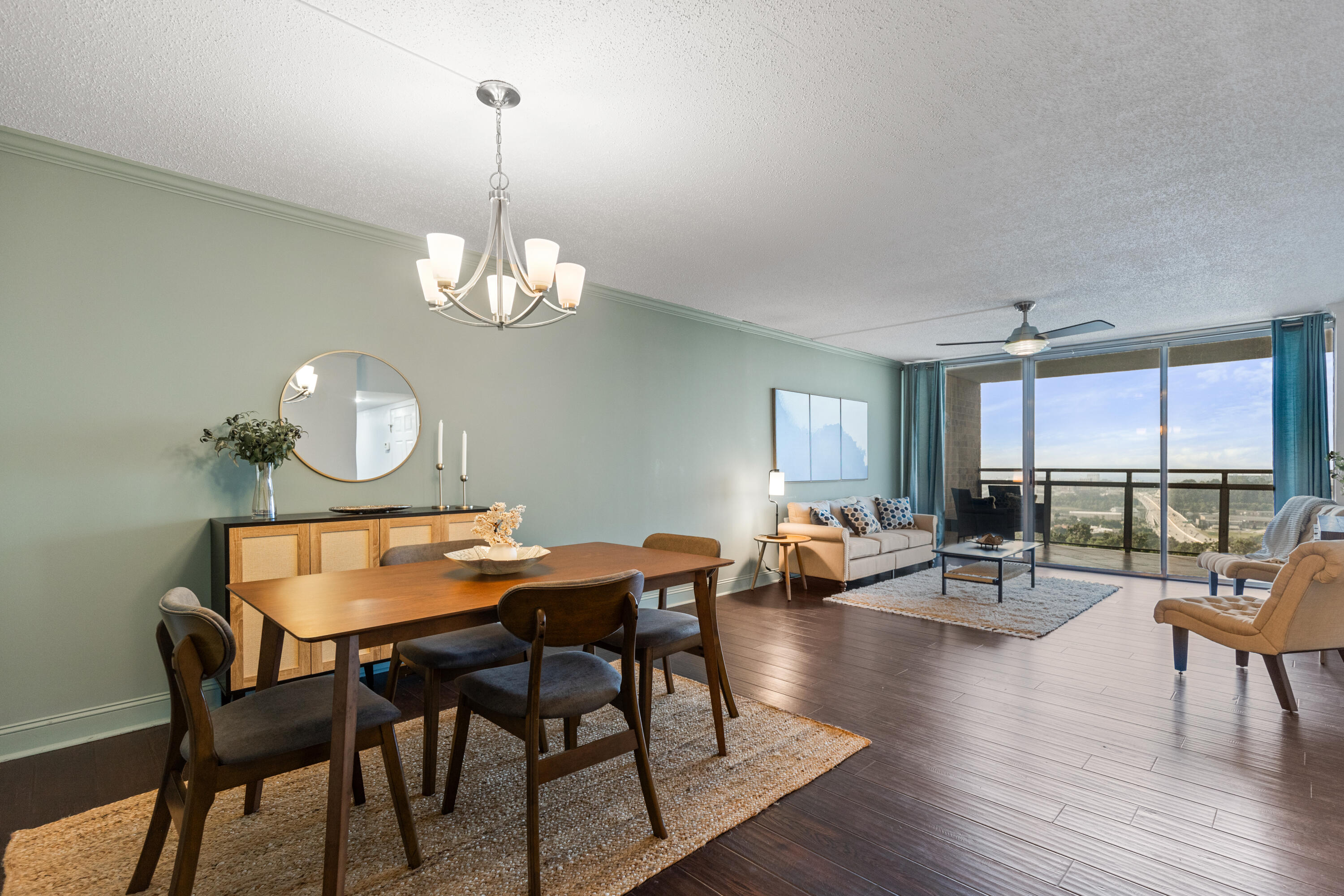 1131 Stringers Ridge Road, Unit 11G Chattanooga, TN 37405 - Photo 4 of 40 Welcome to 11G