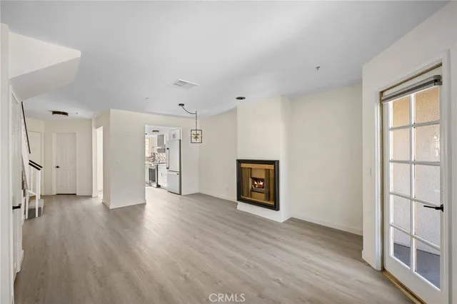 $3,350 | 537 North Adams Street, Unit 207, Glendale, CA 91206