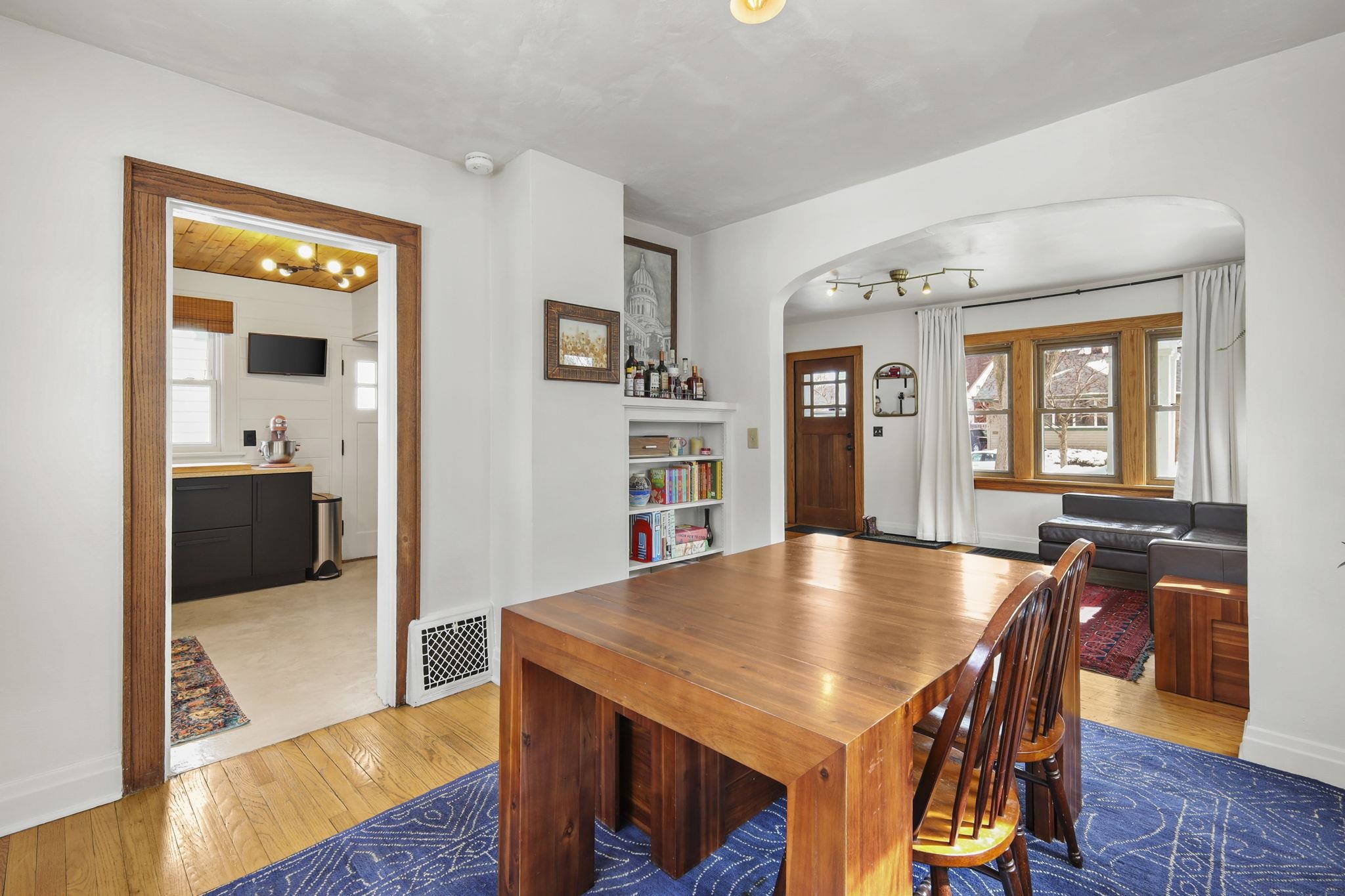 2554 Upham Street Madison, WI 53704 - Photo 16 of 35