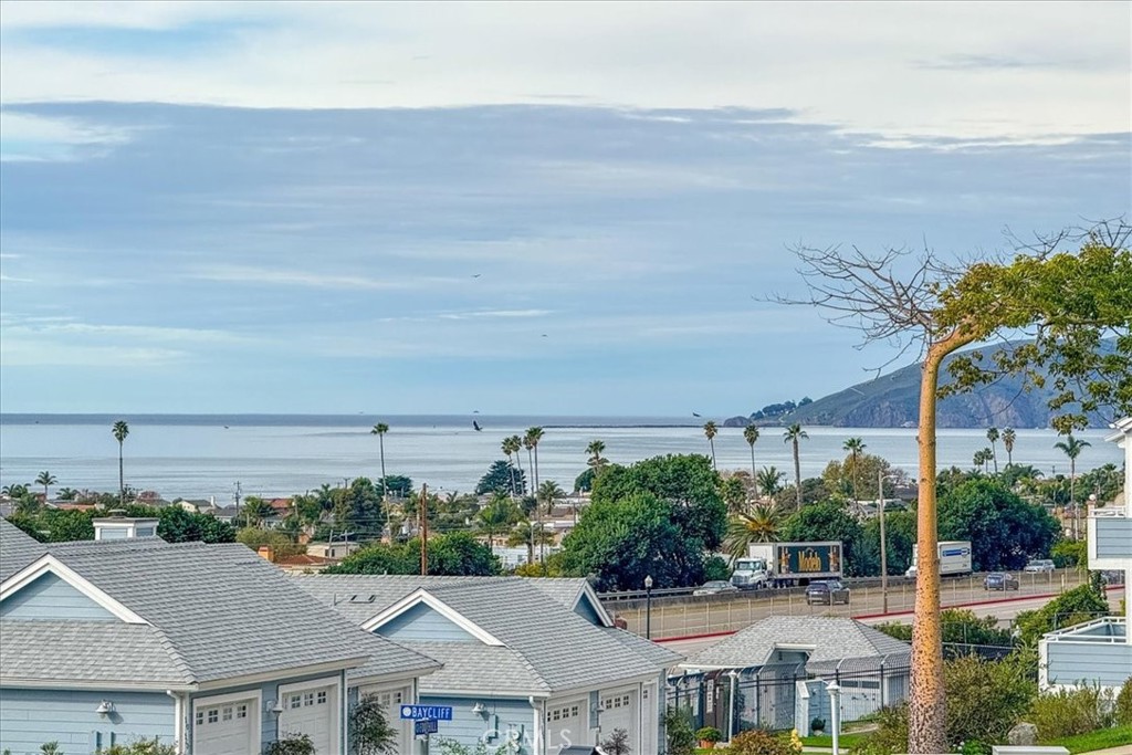 428 Westpoint Drive Pismo Beach, CA 93449 - Photo 28 of 58 an aerial view of multiple house