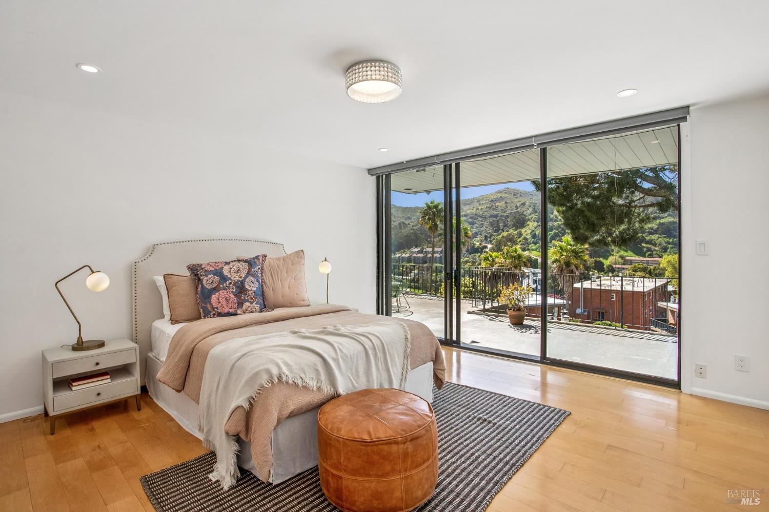 100 Eden Roc Drive Sausalito, CA 94965 - Photo 27 of 49