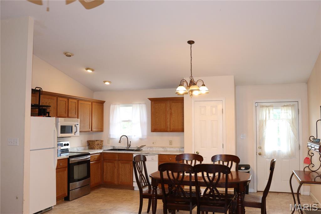 13652 Klondike Road De Soto, MO 63020 - Photo 6 of 23