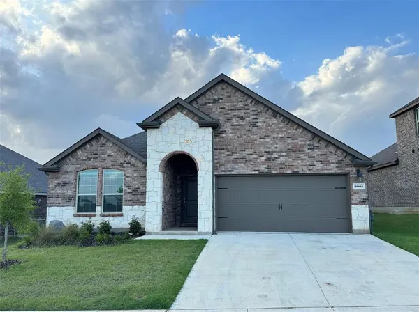 $2,249 | 9905 Autumn Leaves Lane, Aubrey, TX 76227