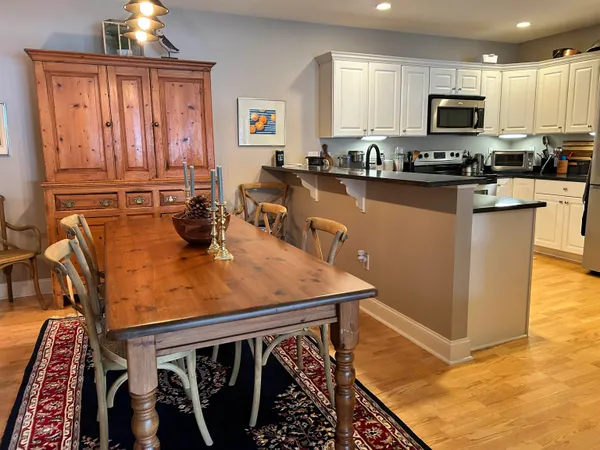 $2,900 | 100 Shepard's Cove Road, Unit H104, Kittery, ME 03904