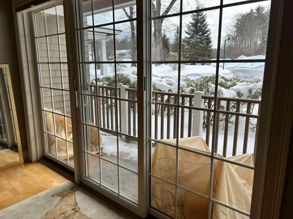 $2,900 | 100 Shepard's Cove Road, Unit H104, Kittery, ME 03904