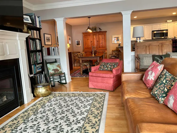 $2,900 | 100 Shepard's Cove Road, Unit H104, Kittery, ME 03904