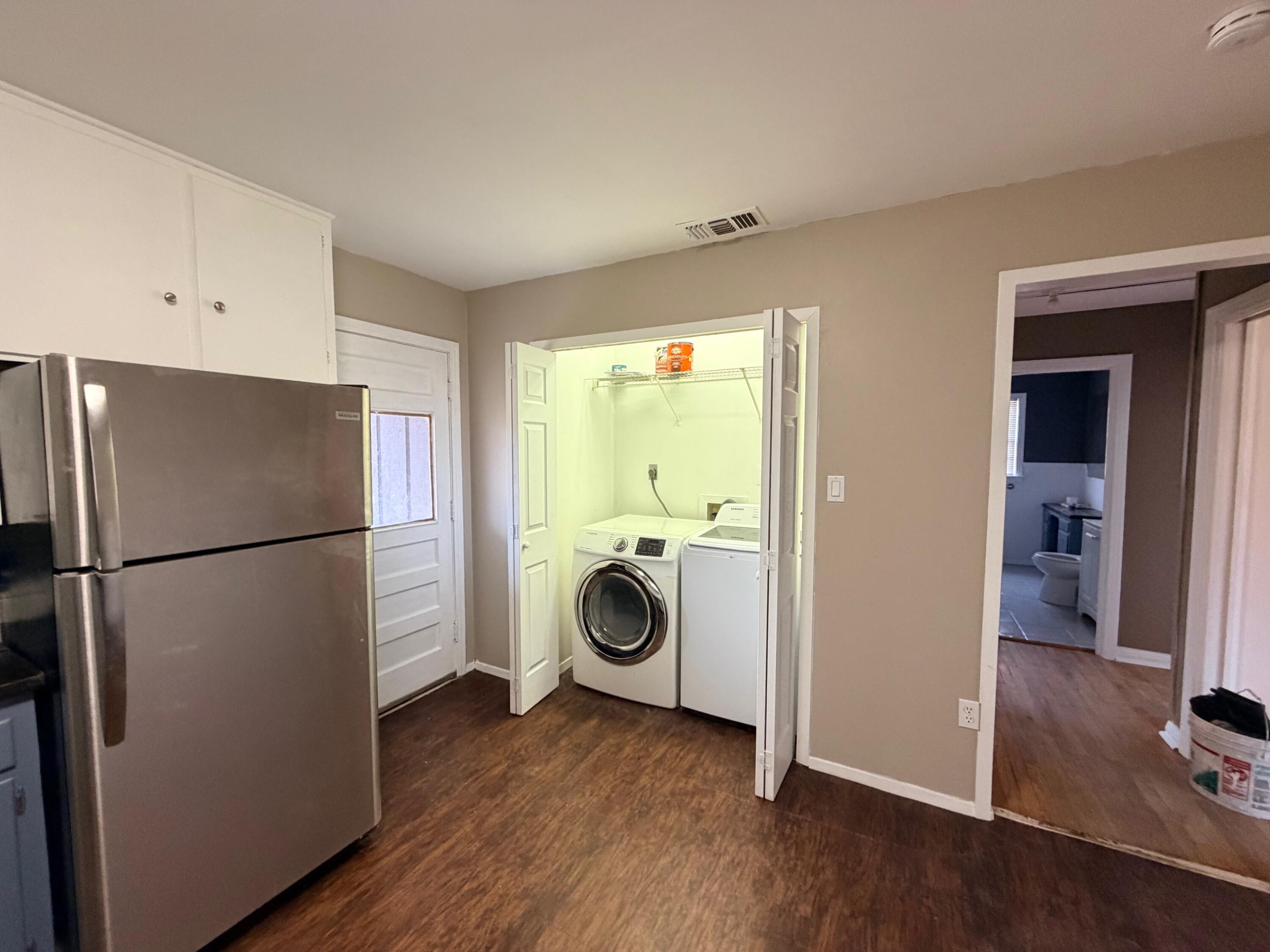 2510 36th Street Lubbock, TX 79413 - Photo 9 of 22 IMG_1668