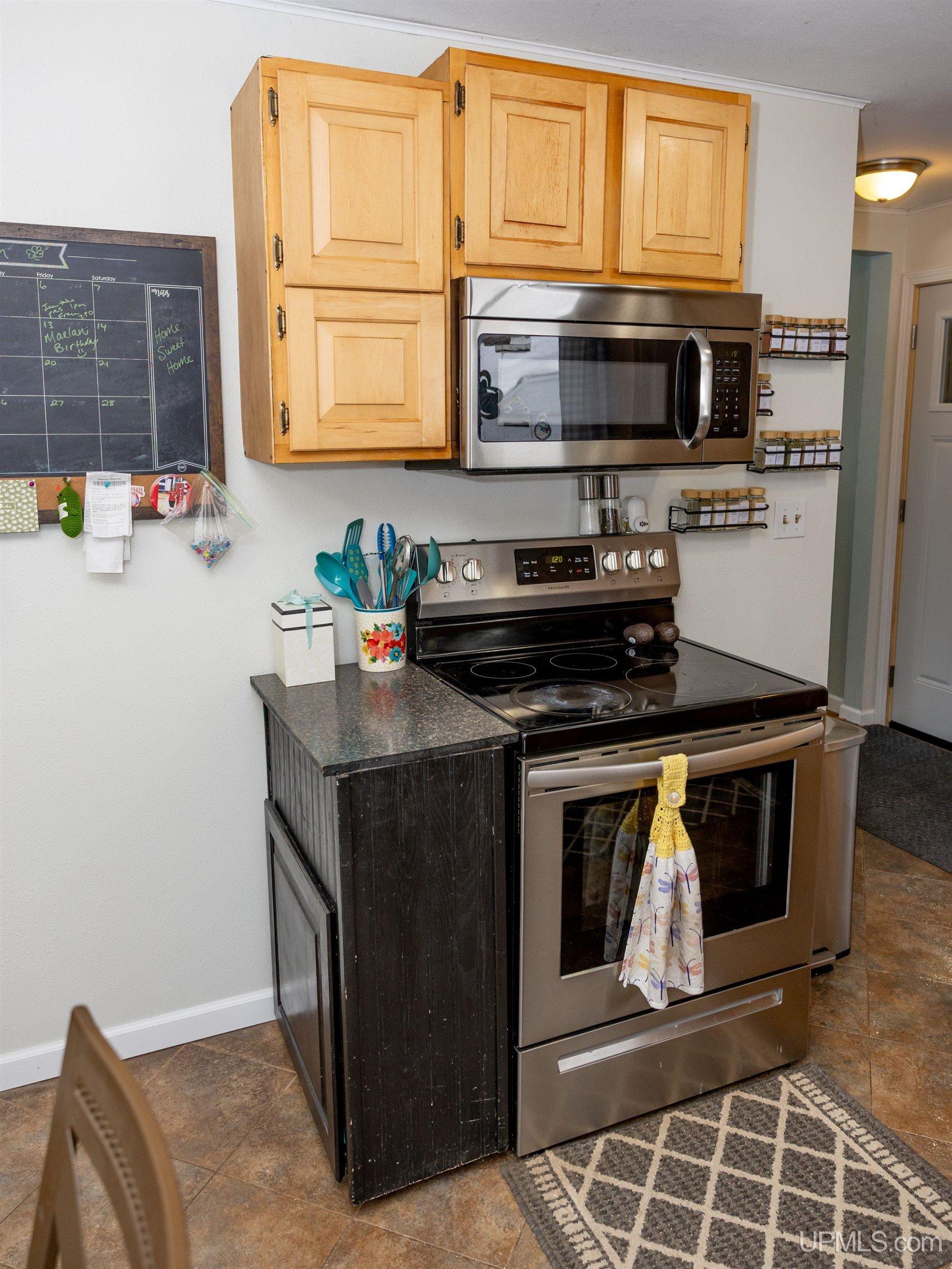 125 Lawrence Avenue Ishpeming, MI 49849 - Photo 9 of 57