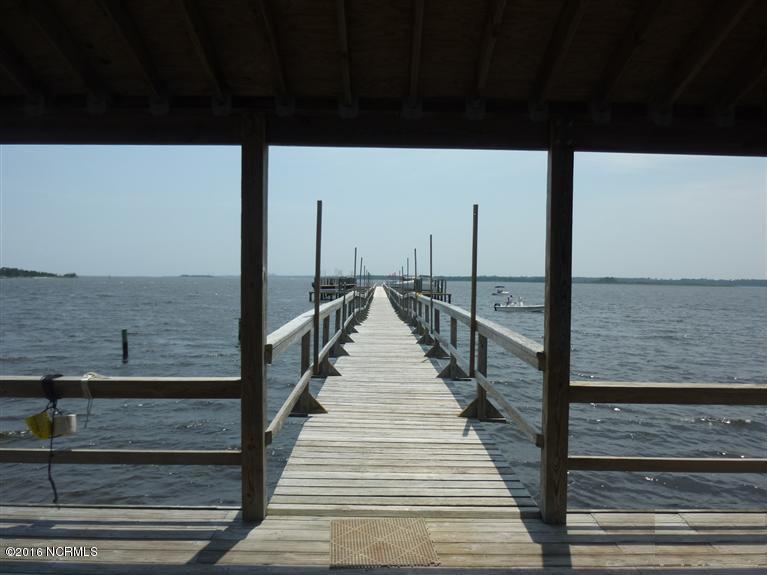 9110 River Road Wilmington, NC 28412 - Photo 7 of 10 Pier View