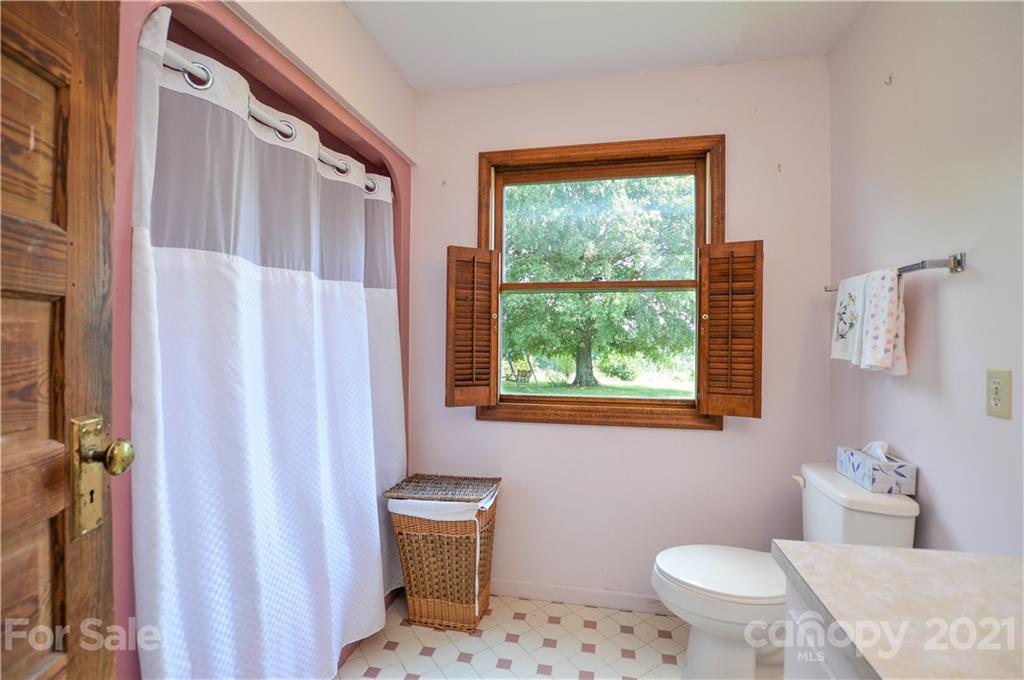 601 North Meadow Road Harmony, NC 28634 - Photo 18 of 28 Gallery Image 18