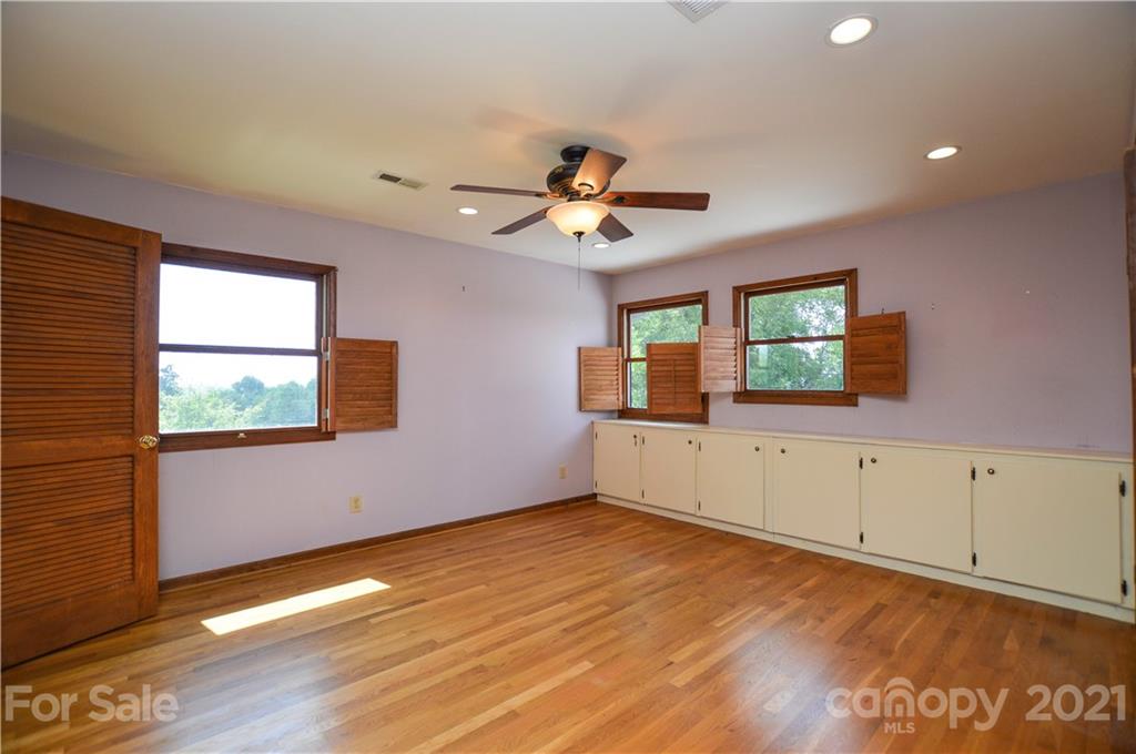 601 North Meadow Road Harmony, NC 28634 - Photo 19 of 28 Gallery Image 19