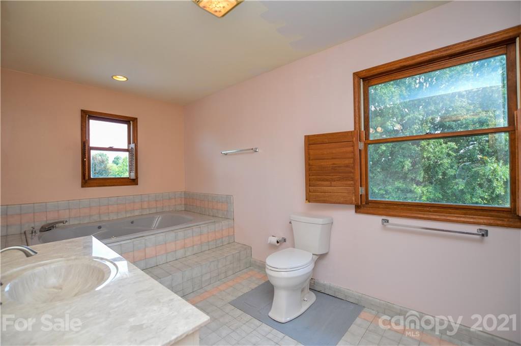 601 North Meadow Road Harmony, NC 28634 - Photo 21 of 28 Gallery Image 21