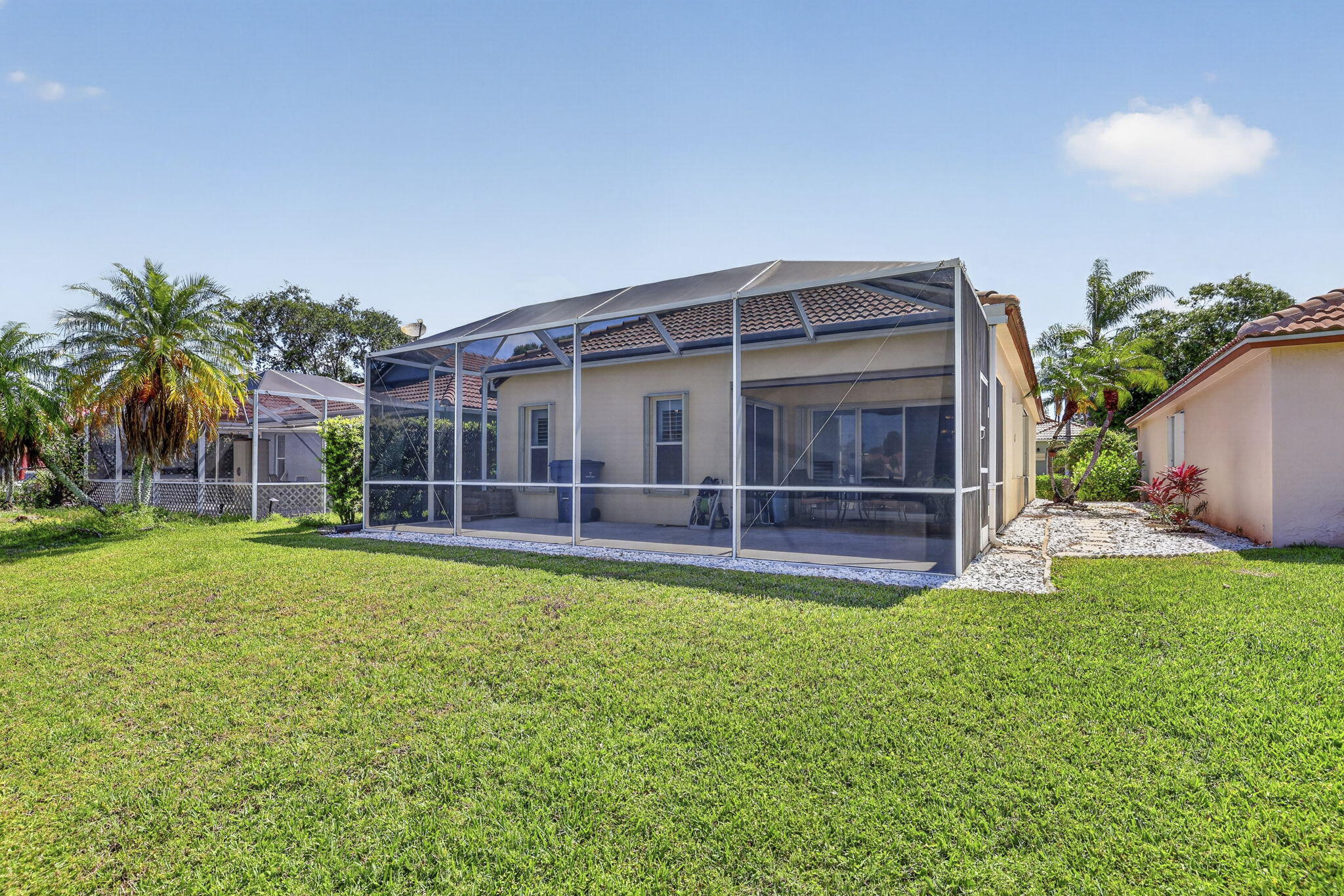 2097 Bonisle Circle Riviera Beach, FL 33418 - Photo 23 of 35 Back
