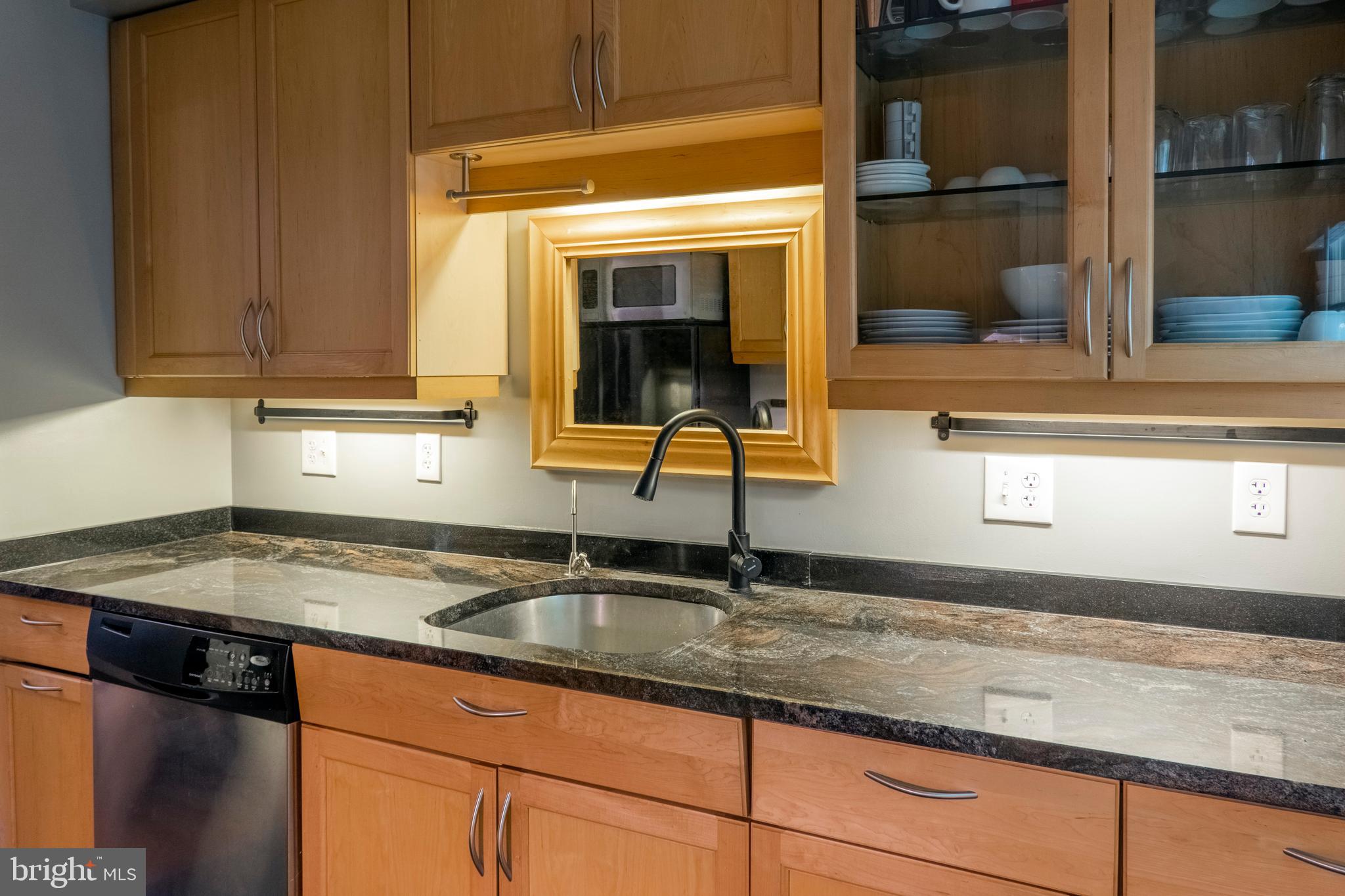 8515 Geren Road, Unit 213 Silver Spring, MD 20901 - Photo 4 of 28
