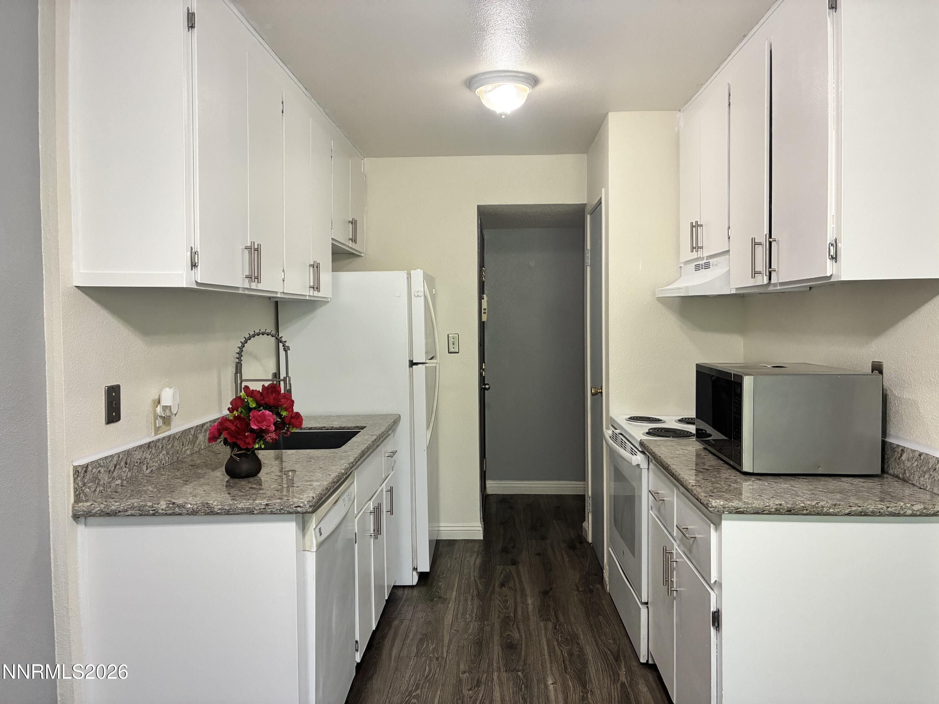 1537 Delucchi Lane, Unit E Reno, NV 89502 - Photo 6 of 26 IMG_5433