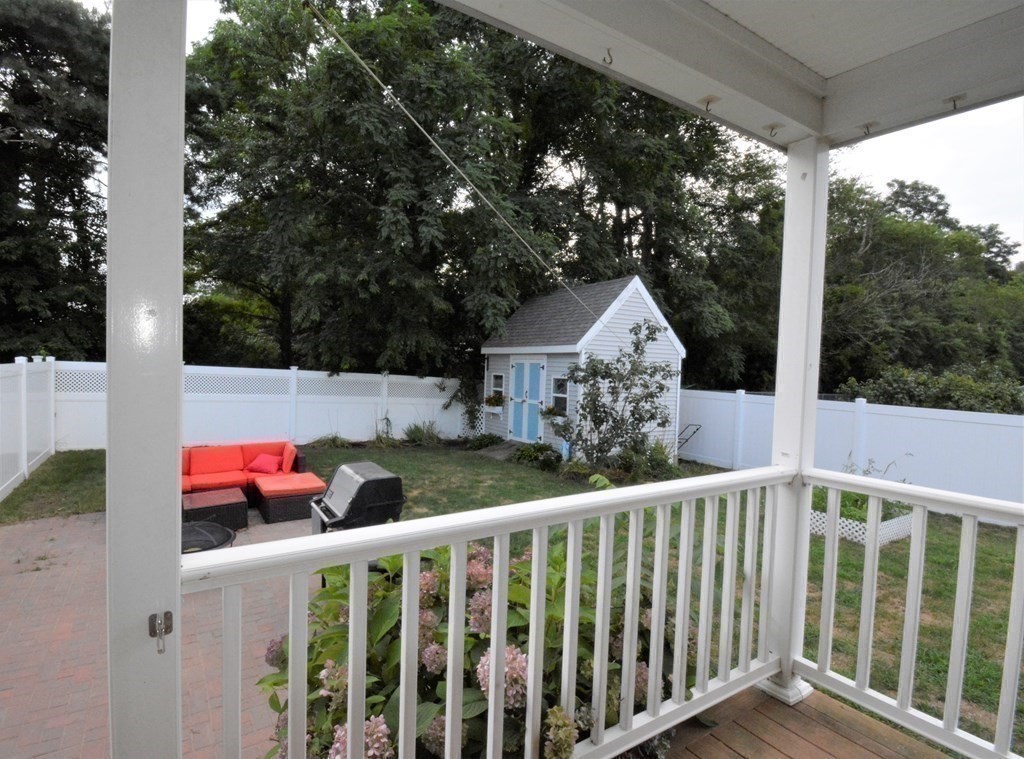 31 Wing Road Acushnet, MA 02743 - Photo 8 of 10