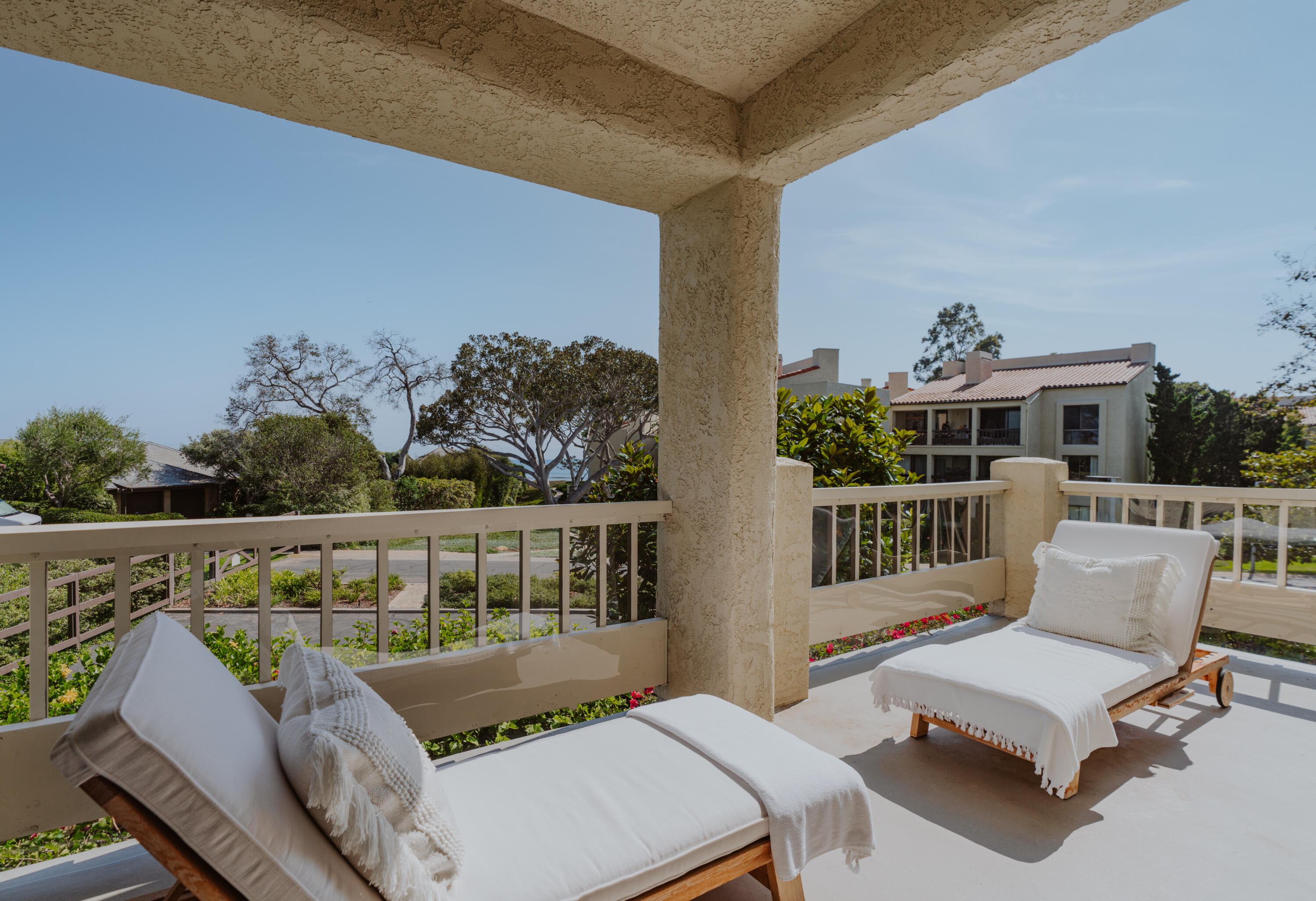 60 Seaview Drive Santa Barbara, CA 93108 - Photo 14 of 31 a roof deck with a table and chairs
