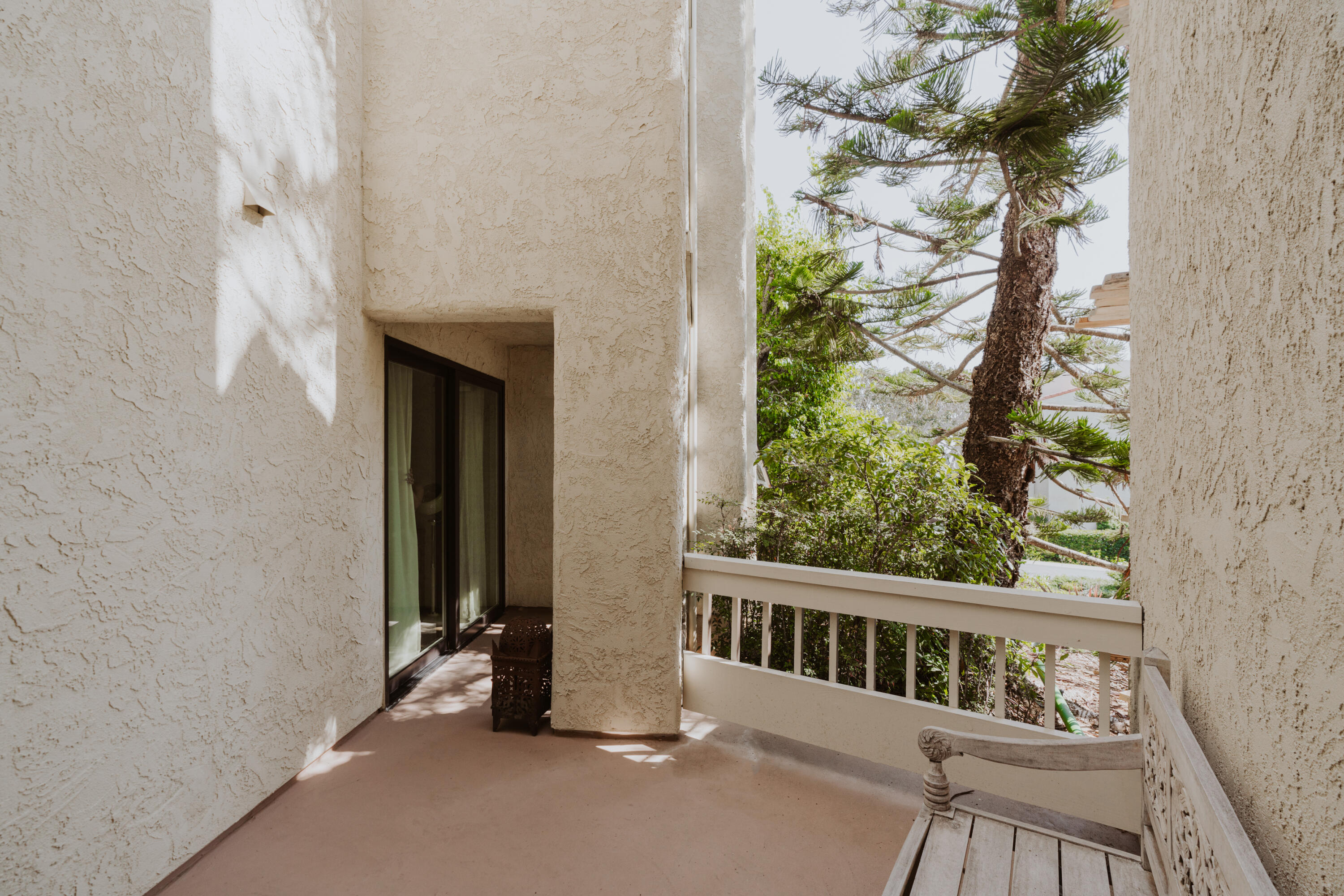 60 Seaview Drive Santa Barbara, CA 93108 - Photo 31 of 31 wooden floor in a balcony