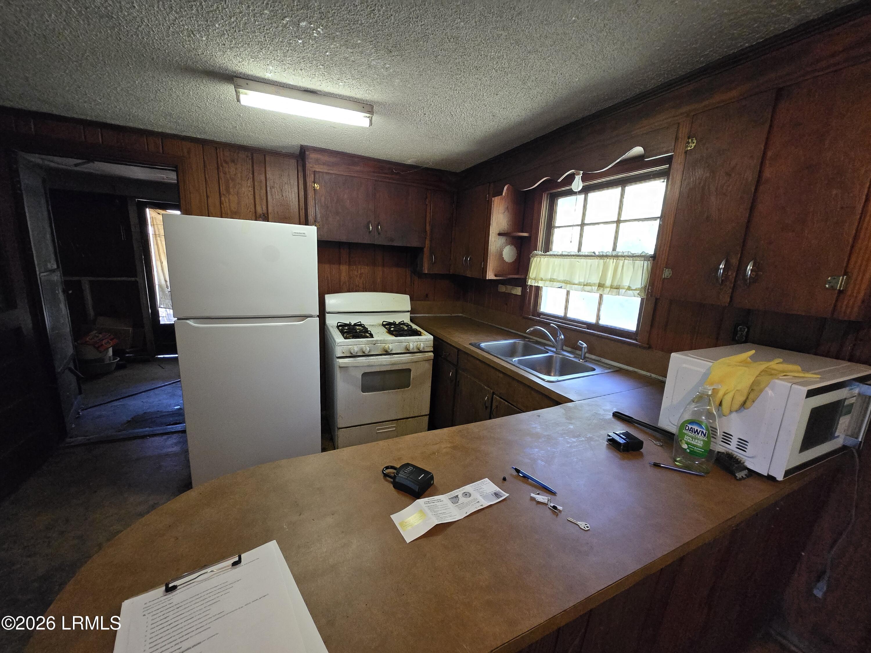 281 State Rd S-5-432 Bamberg, SC 29003 - Photo 8 of 43 20260515_102515