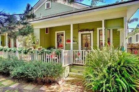 $5,700 | 128 West De La Guerra Street, Santa Barbara, CA 93101