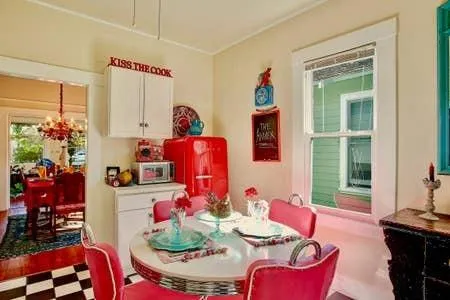 $5,700 | 128 West De La Guerra Street, Santa Barbara, CA 93101