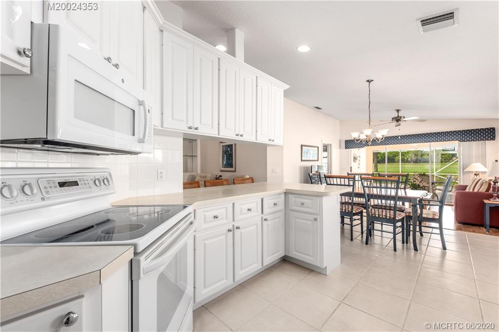 1020 Southwest Balmoral Trace Stuart, FL 34997 - Photo 12 of 20 Gallery Image 12