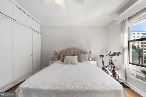 $389,999 | 3616 Connecticut Avenue Northwest, Unit 201, Washington, DC 20008