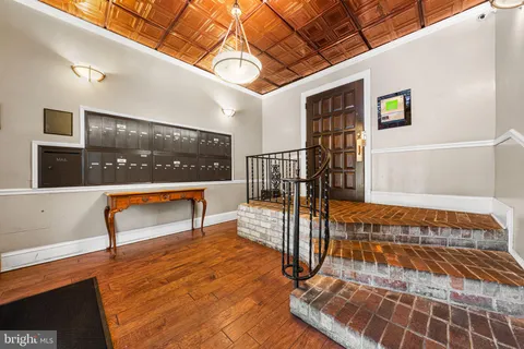 $389,999 | 3616 Connecticut Avenue Northwest, Unit 201, Washington, DC 20008