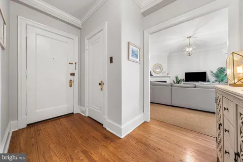 $389,999 | 3616 Connecticut Avenue Northwest, Unit 201, Washington, DC 20008