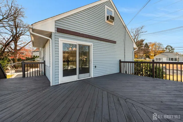 $599,999 | 52 Greenbrook Road, Middlesex, NJ 08846