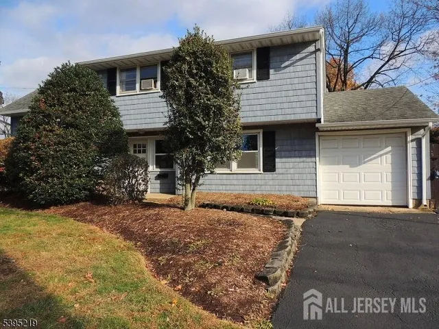 $599,999 | 52 Greenbrook Road, Middlesex, NJ 08846