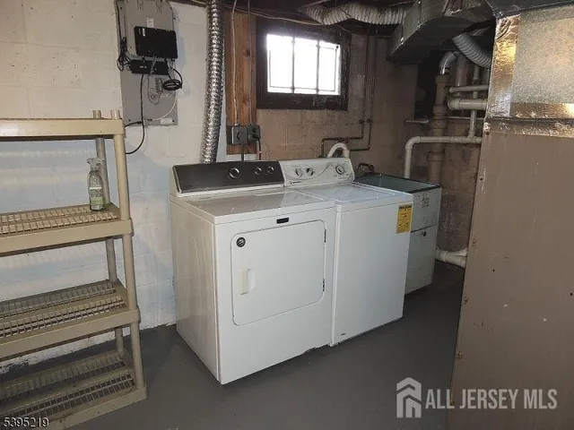 $599,999 | 52 Greenbrook Road, Middlesex, NJ 08846