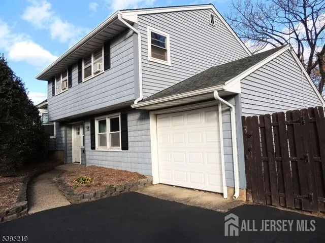 $599,999 | 52 Greenbrook Road, Middlesex, NJ 08846