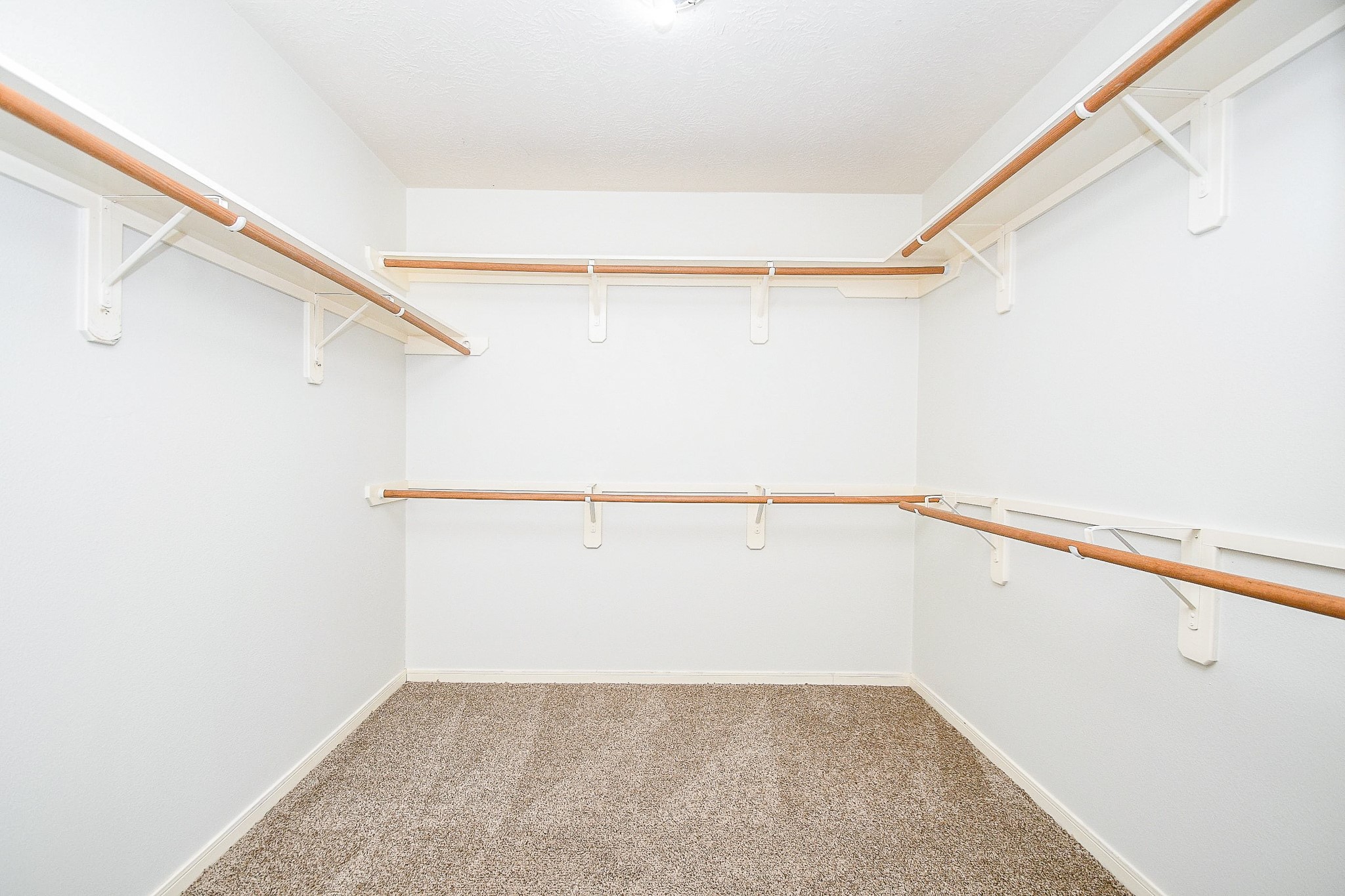 19207 Relay Road Humble, TX 77346 - Photo 14 of 34 large closet