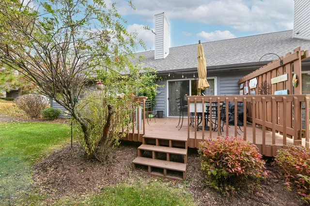 $424,900 | 300 King William Court South, Waukesha, WI 53186