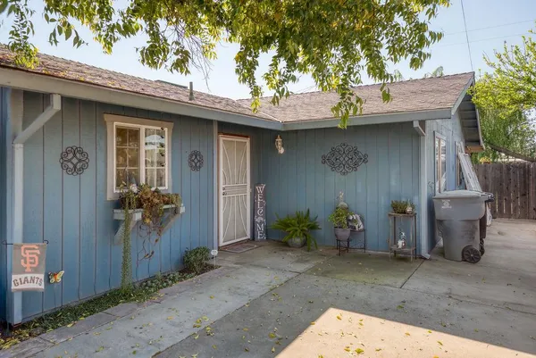 $450,000 | 5819 Terminal Avenue, Riverbank, CA 95367