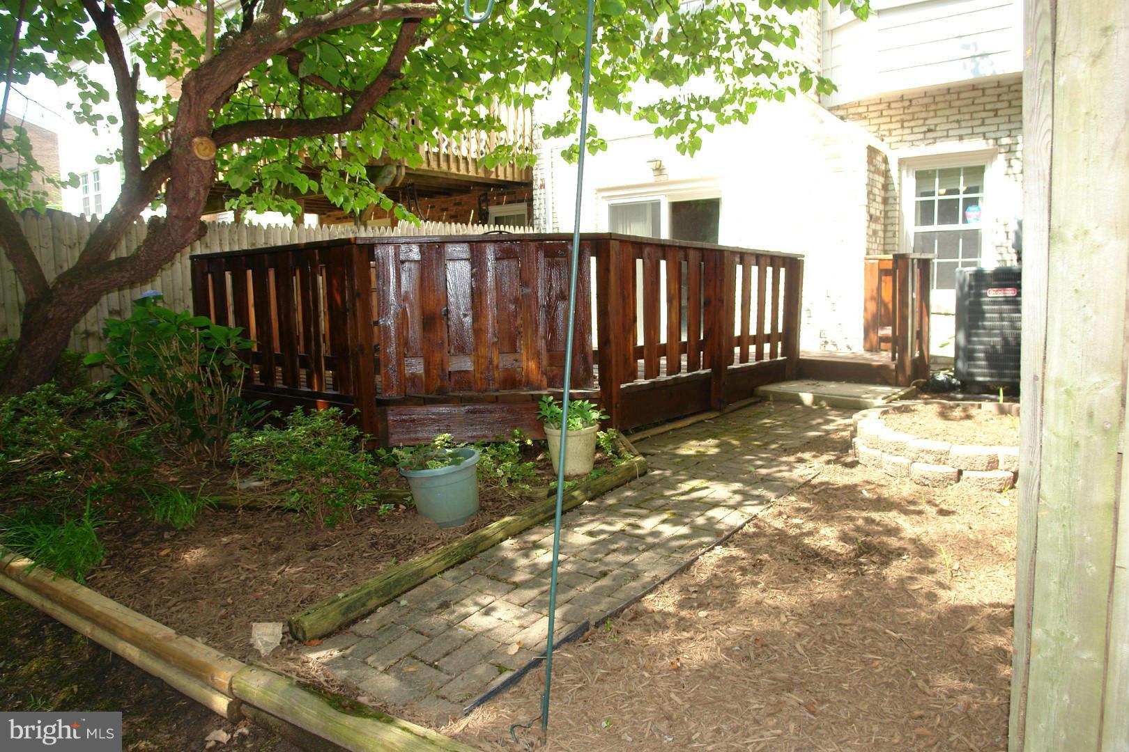 2867 Seminole Road Woodbridge, VA 22192 - Photo 21 of 22 Exterior (Rear)
