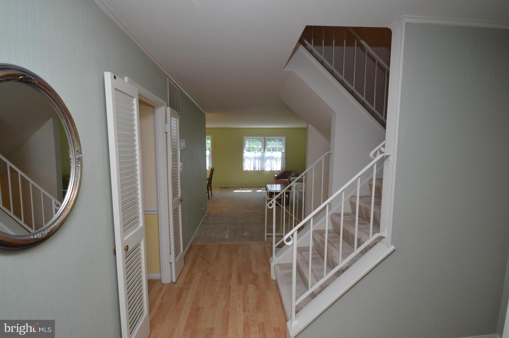 2867 Seminole Road Woodbridge, VA 22192 - Photo 5 of 22 Interior (General)