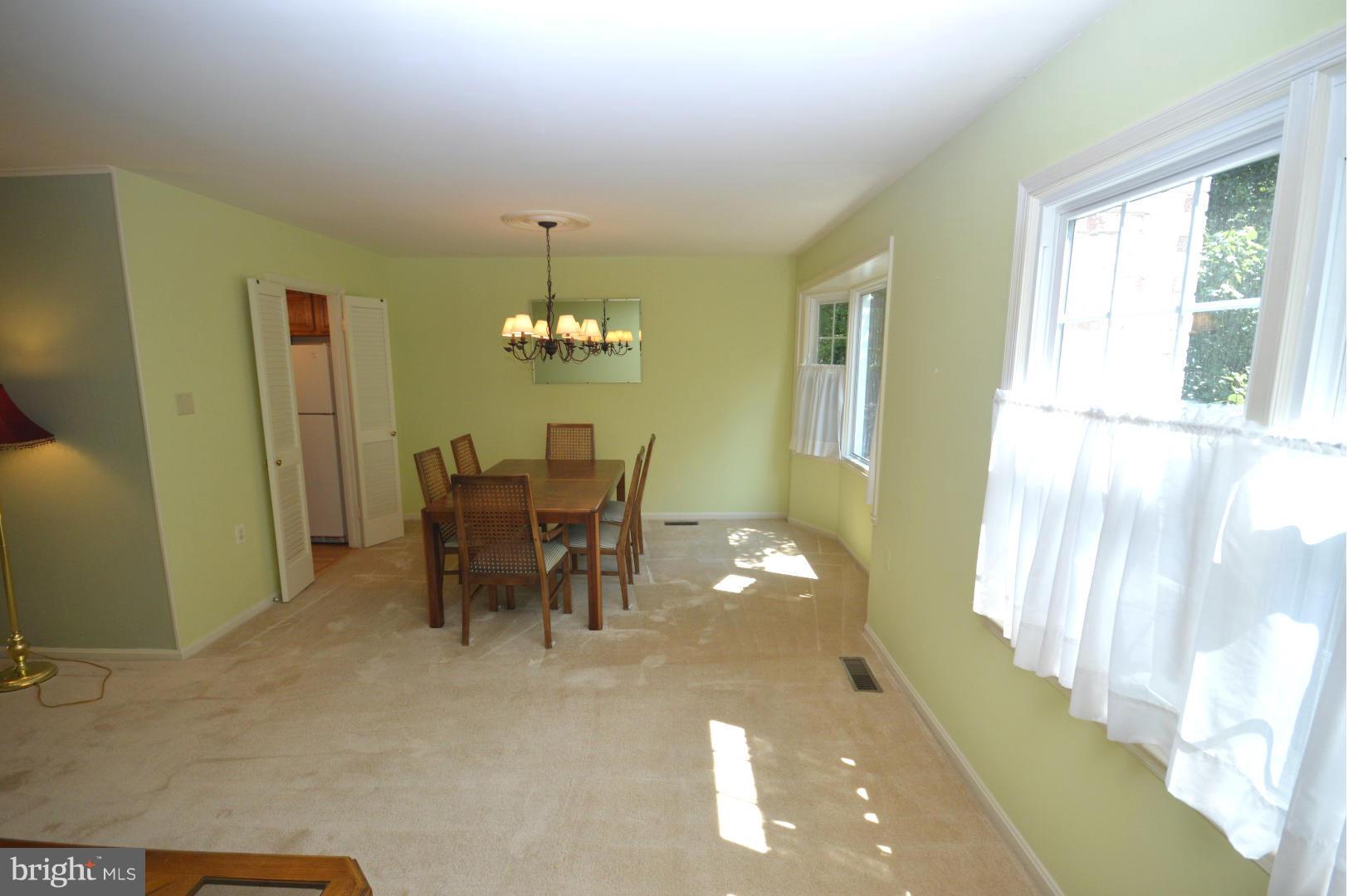 2867 Seminole Road Woodbridge, VA 22192 - Photo 7 of 22 Dining Room