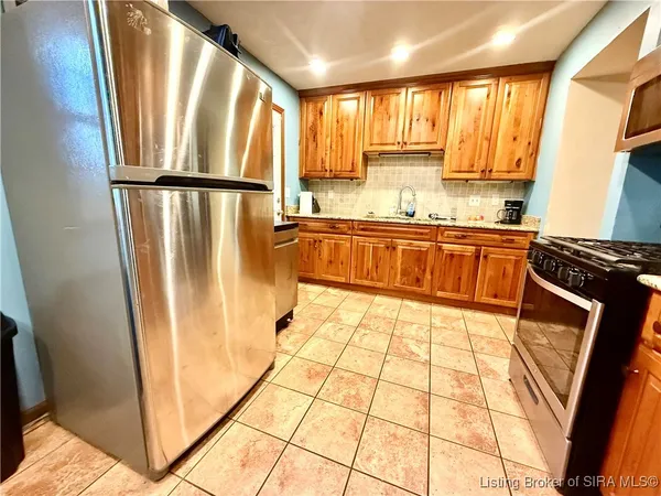 $224,900 | 1103 West Walford Drive, Jeffersonville, IN 47130