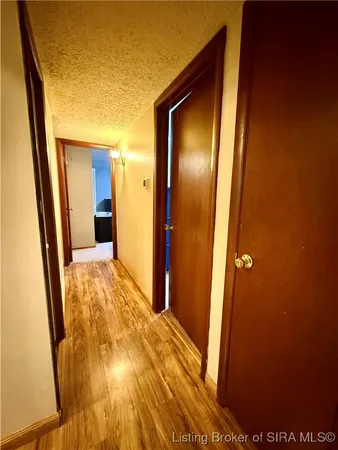 $224,900 | 1103 West Walford Drive, Jeffersonville, IN 47130