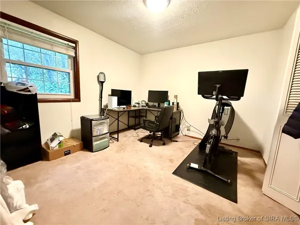 $224,900 | 1103 West Walford Drive, Jeffersonville, IN 47130