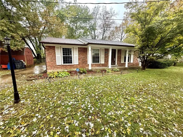 $224,900 | 1103 West Walford Drive, Jeffersonville, IN 47130