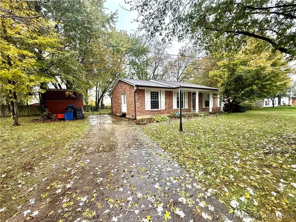 $224,900 | 1103 West Walford Drive, Jeffersonville, IN 47130