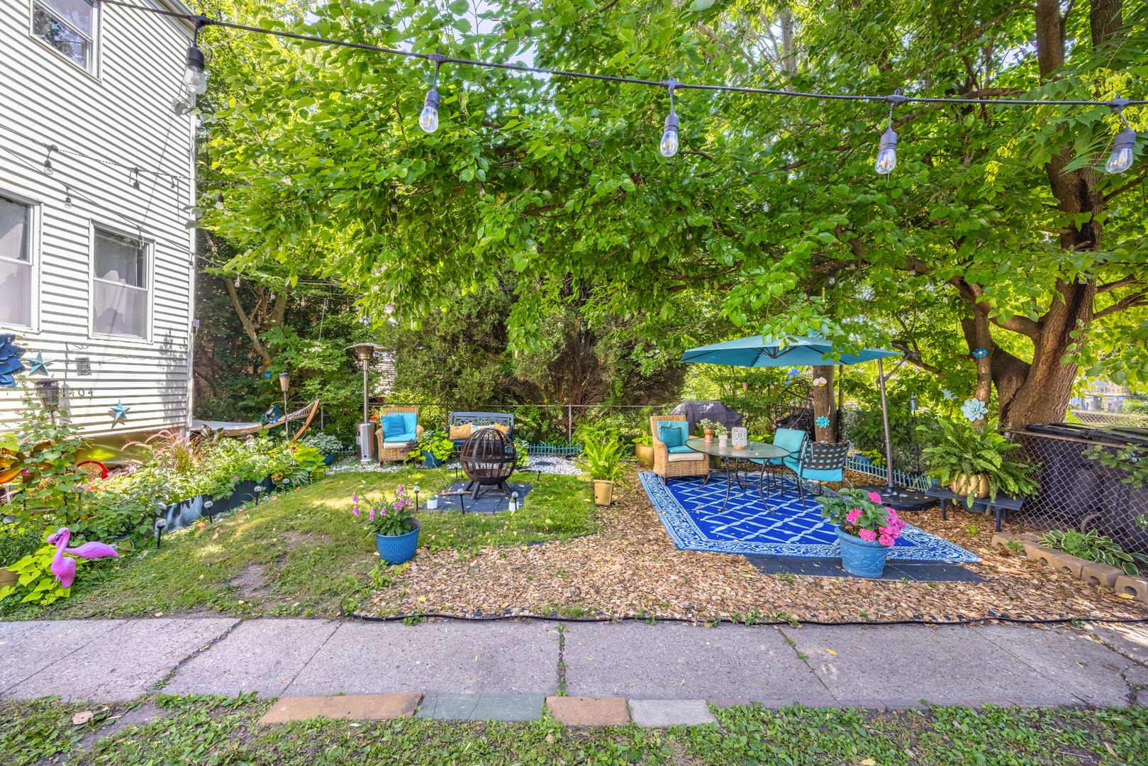 1406 Brummel Street Evanston, IL 60202 - Photo 19 of 20 a view of yard
