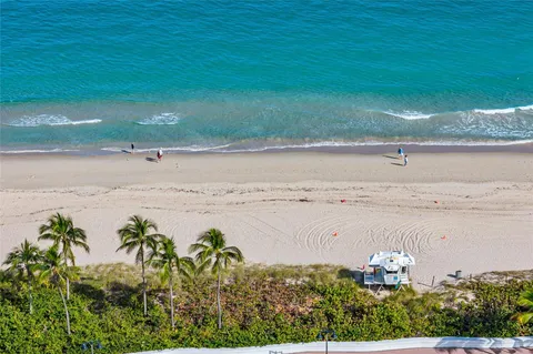 $899,000 | 1901 North Ocean Boulevard, Unit 9E, Fort Lauderdale, FL 33305